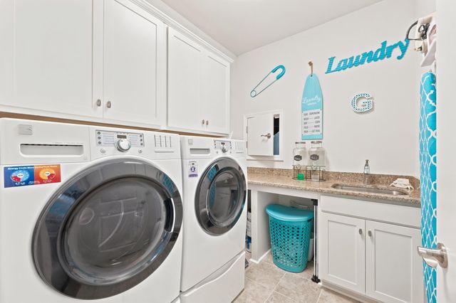 206 Three Oak Ln., Conway, SC 29526