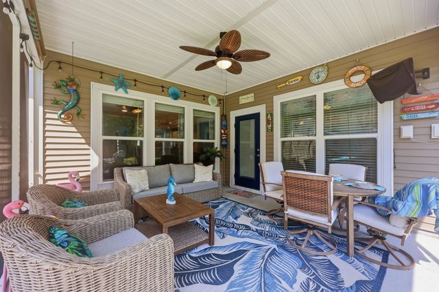 206 Three Oak Ln., Conway, SC 29526