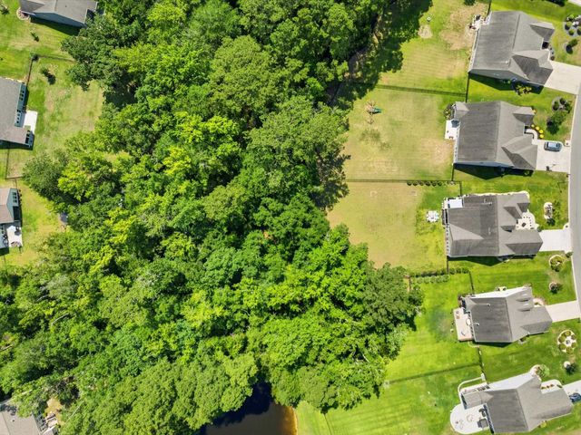 206 Three Oak Ln., Conway, SC 29526