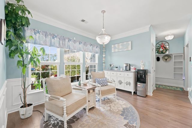 206 Three Oak Ln., Conway, SC 29526