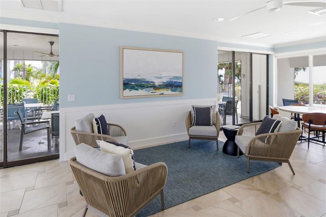 1169 W PEPPERTREE DRIVE 118A, Sarasota, FL 34242