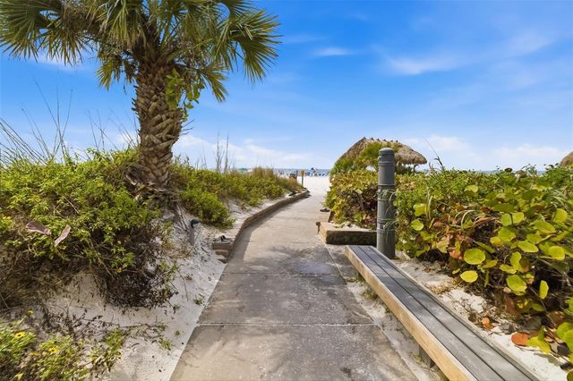 1169 W PEPPERTREE DRIVE 118A, Sarasota, FL 34242