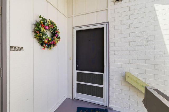 1169 W PEPPERTREE DRIVE 118A, Sarasota, FL 34242