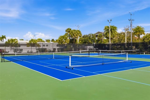 1169 W PEPPERTREE DRIVE 118A, Sarasota, FL 34242