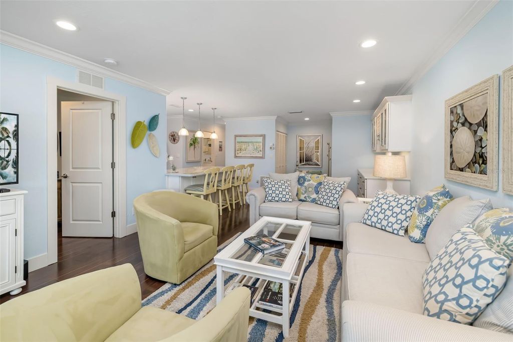 Image 15 of property listing at 1169 W PEPPERTREE DRIVE 118A, Sarasota, FL 34242