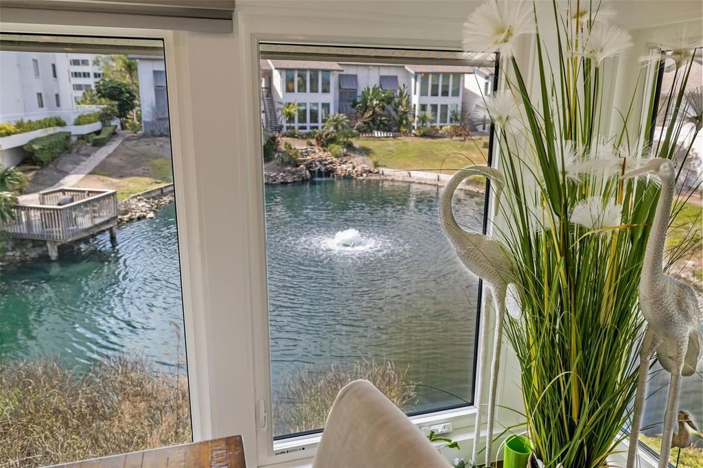 Image 21 of property listing at 1169 W PEPPERTREE DRIVE 118A, Sarasota, FL 34242