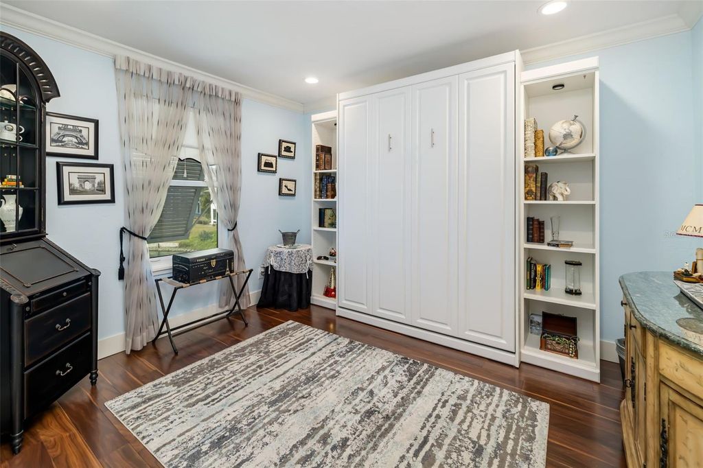 Image 28 of property listing at 1169 W PEPPERTREE DRIVE 118A, Sarasota, FL 34242