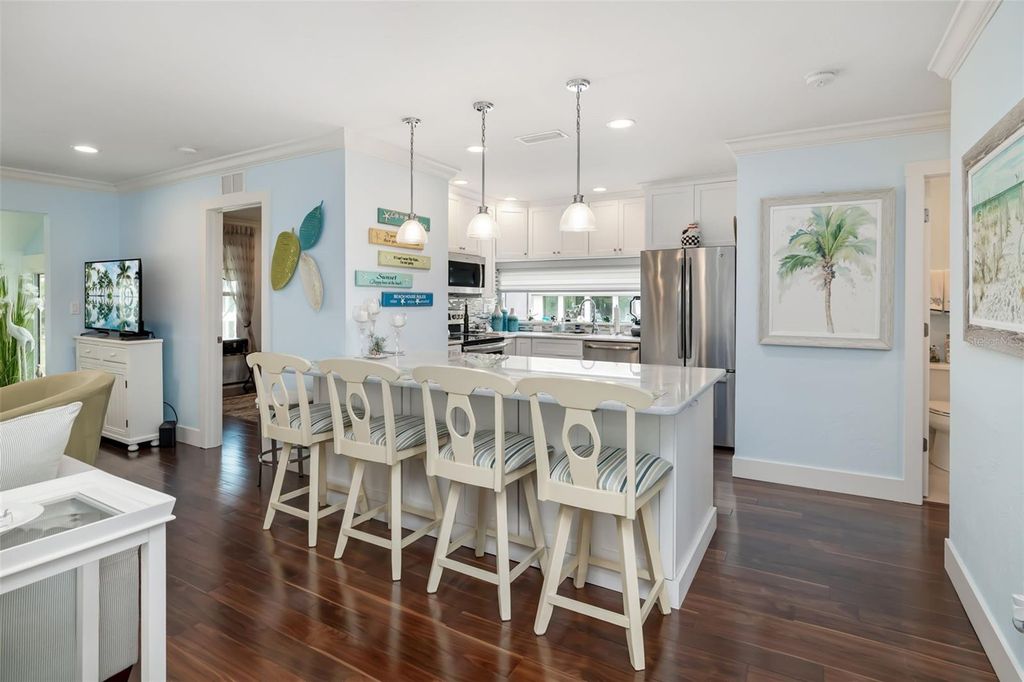 Image 10 of property listing at 1169 W PEPPERTREE DRIVE 118A, Sarasota, FL 34242