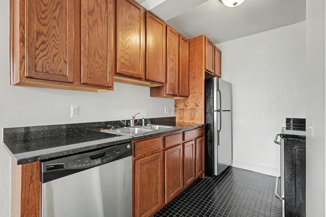 15 E Kirby Street 426, Detroit, MI 48202