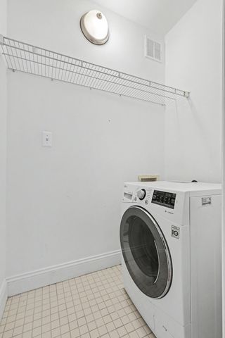 15 E Kirby Street 426, Detroit, MI 48202