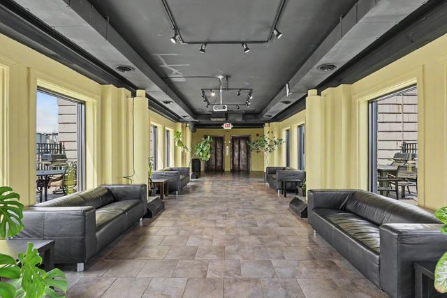 15 E Kirby Street 426, Detroit, MI 48202