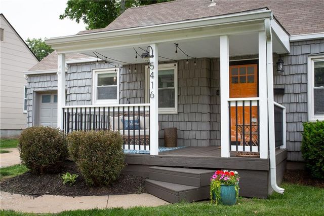 5416 W 50th Street, Roeland Park, KS 66205