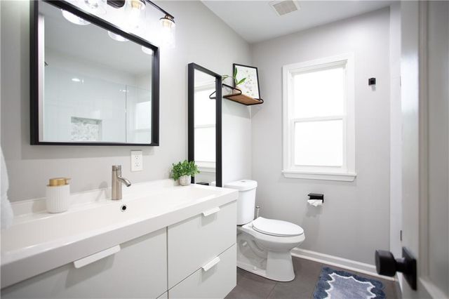 5416 W 50th Street, Roeland Park, KS 66205