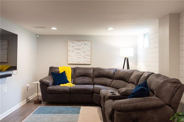 5416 W 50th Street, Roeland Park, KS 66205