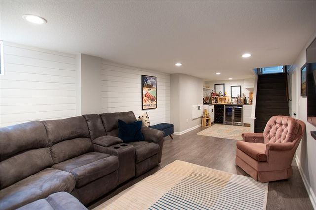 5416 W 50th Street, Roeland Park, KS 66205