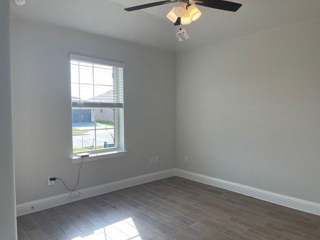 817 Birdie Drive, Little Elm, TX 75068