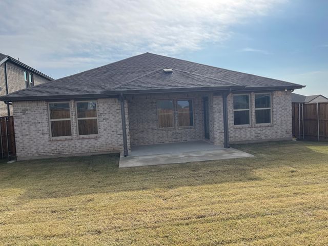 817 Birdie Drive, Little Elm, TX 75068