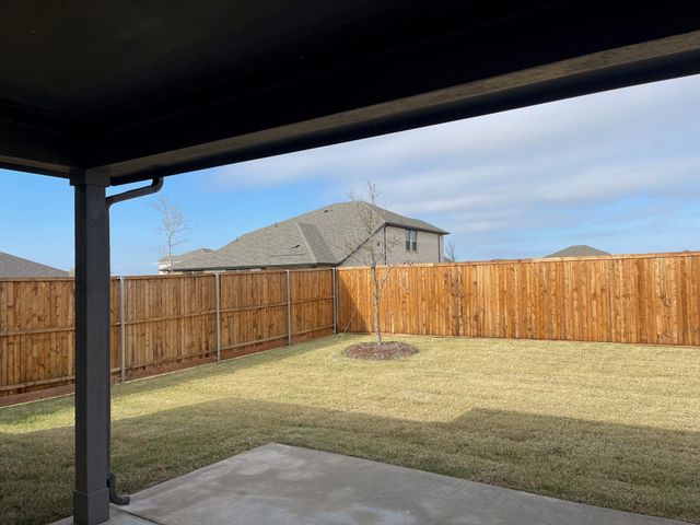 817 Birdie Drive, Little Elm, TX 75068
