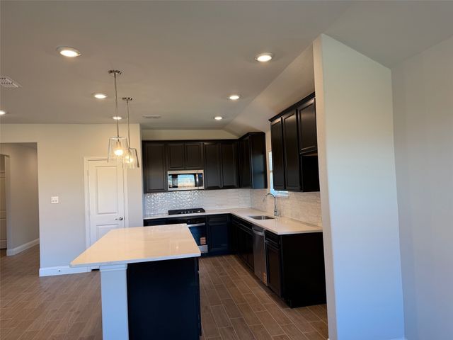 817 Birdie Drive, Little Elm, TX 75068