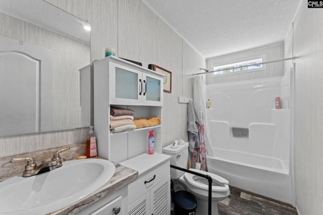 631 Browns Pond Road, Wagener, SC 29164