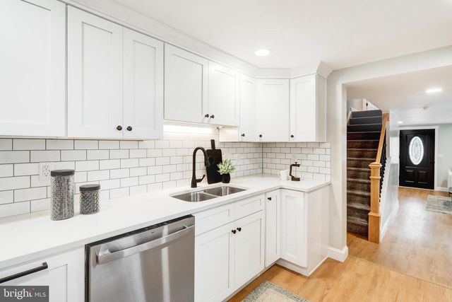1304 SANDHILL RD, Lebanon, PA 17046