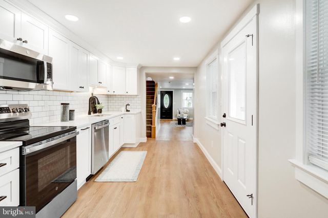 1304 SANDHILL RD, Lebanon, PA 17046