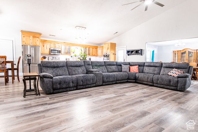 1027 S 920 W, Hurricane, UT 84737