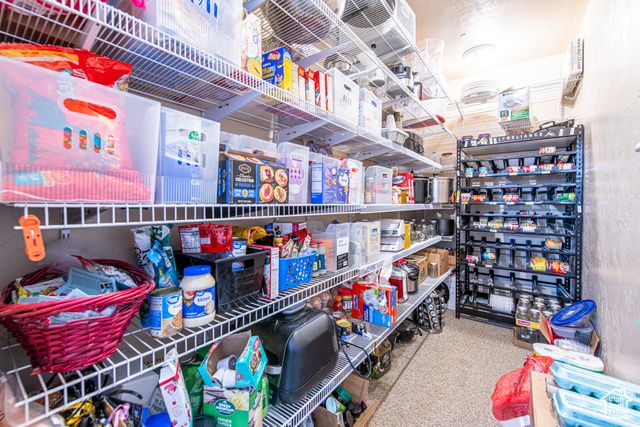 1027 S 920 W, Hurricane, UT 84737