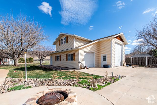 1027 S 920 W, Hurricane, UT 84737