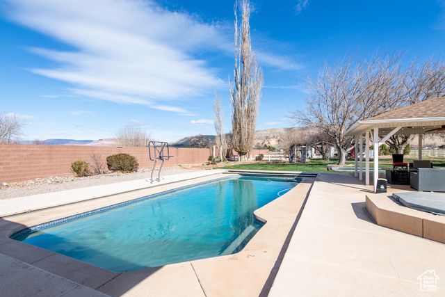 1027 S 920 W, Hurricane, UT 84737