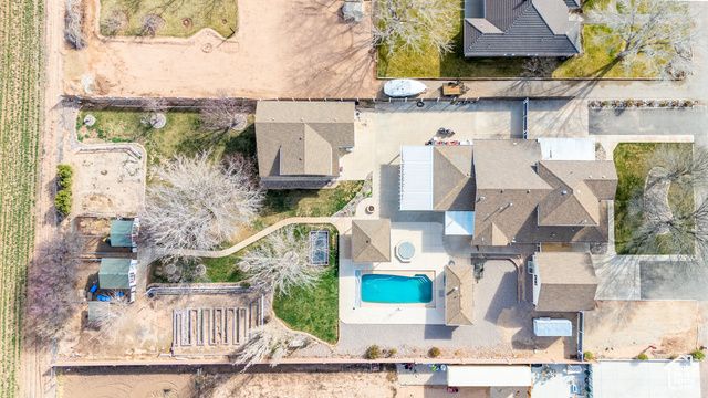 1027 S 920 W, Hurricane, UT 84737