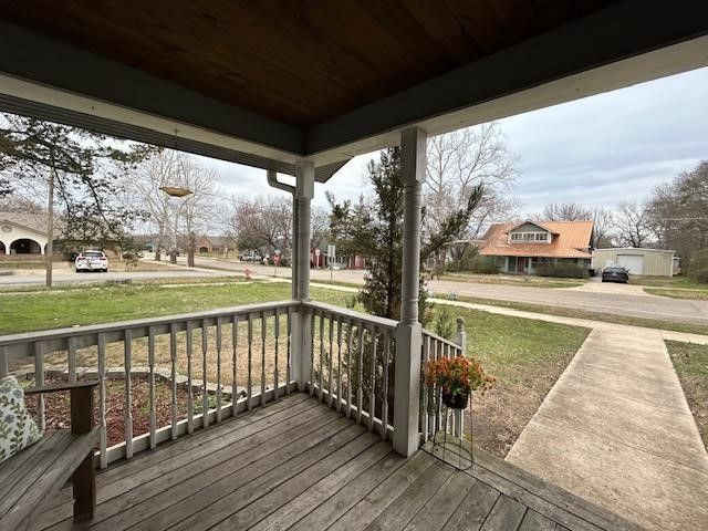 417 W Grand Street, Whitewright, TX 75491