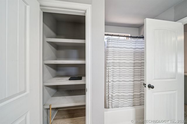 1417 E 145th Street S, Glenpool, OK 74033