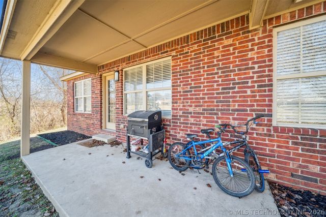 1417 E 145th Street S, Glenpool, OK 74033