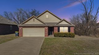 1417 E 145th Street S, Glenpool, OK 74033