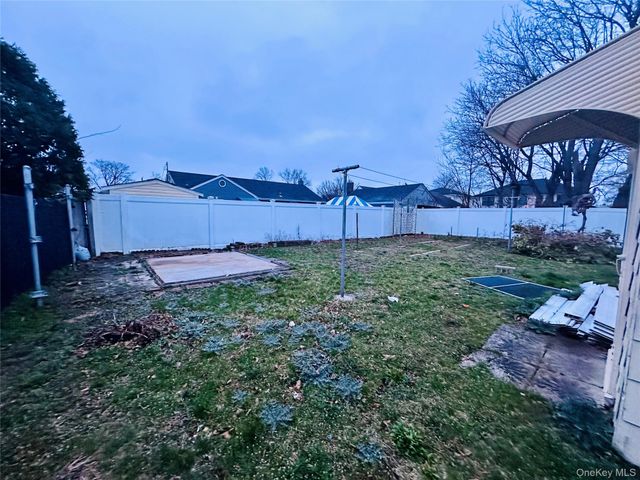 157 3rd Street, Hicksville, NY 11801