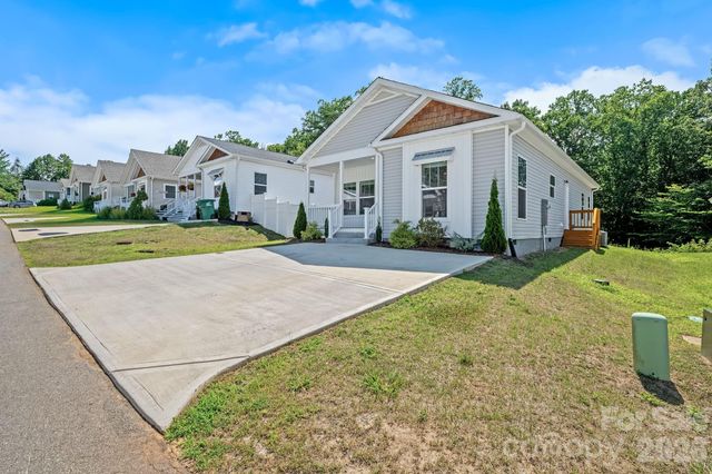 128 Bellamy Road, Asheville, NC 28806