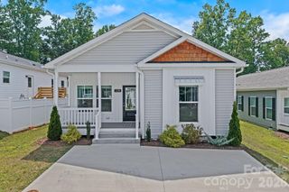 128 Bellamy Road, Asheville, NC 28806