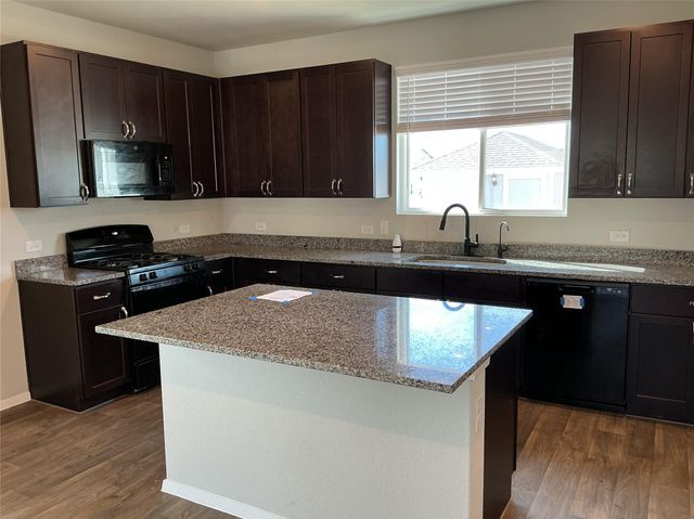 123 Bluestem DR, Elgin, TX 78621