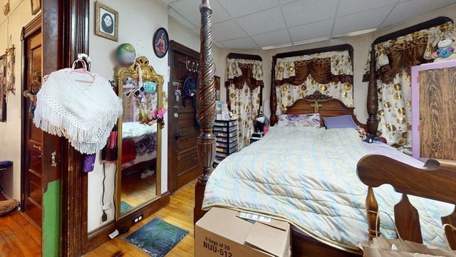 51 Uxbridge St, Worcester, MA 01605