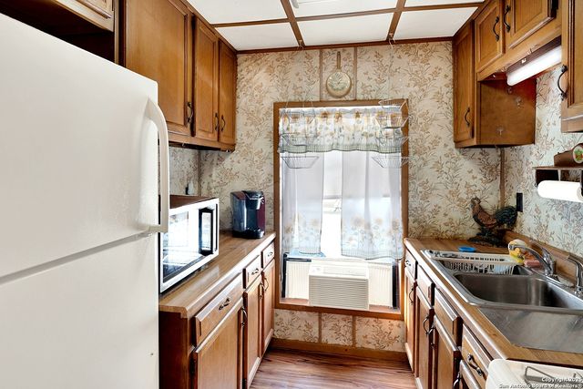 2587 Waterfront Park, Canyon Lake, TX 78133