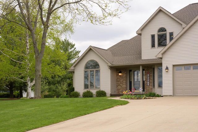 2717 Olin Way, Sun Prairie, WI 53590