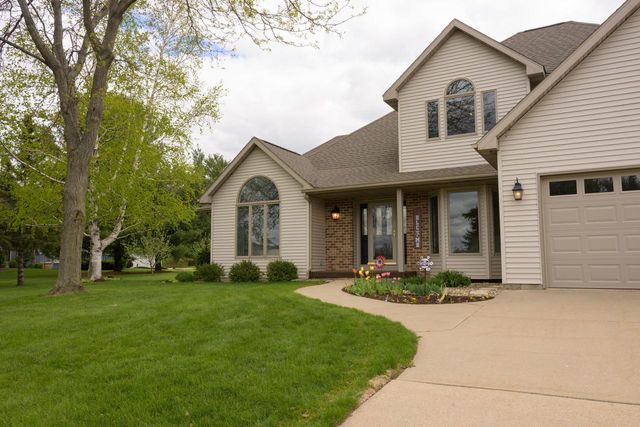 2717 Olin Way, Sun Prairie, WI 53590