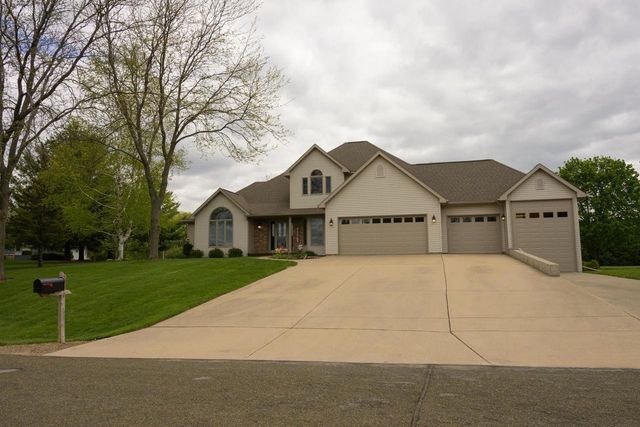2717 Olin Way, Sun Prairie, WI 53590