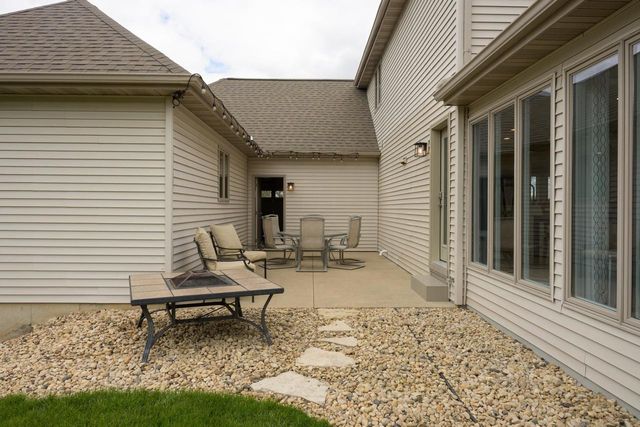 2717 Olin Way, Sun Prairie, WI 53590