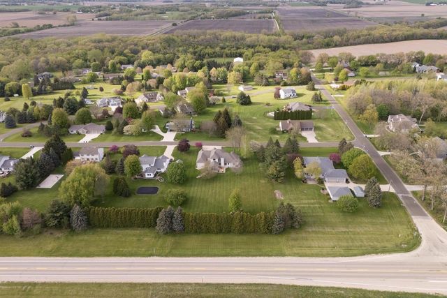 2717 Olin Way, Sun Prairie, WI 53590