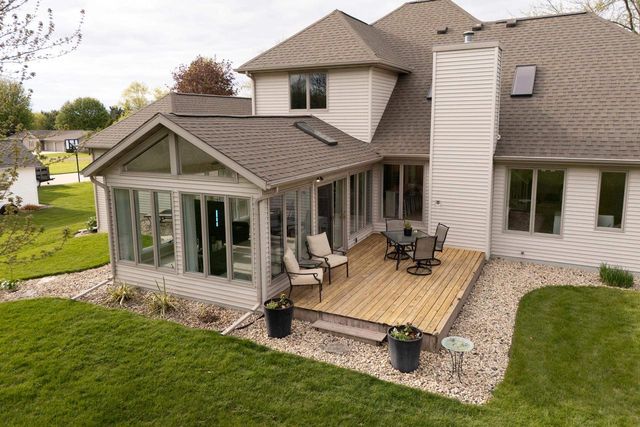 2717 Olin Way, Sun Prairie, WI 53590