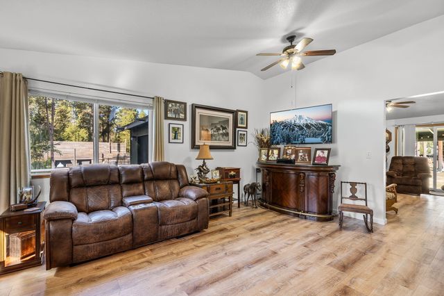2057 Checkrein Lane, La Pine, OR 97739