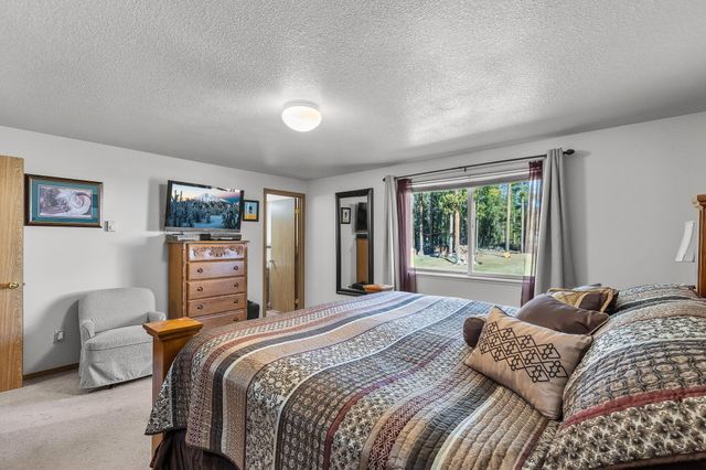 2057 Checkrein Lane, La Pine, OR 97739