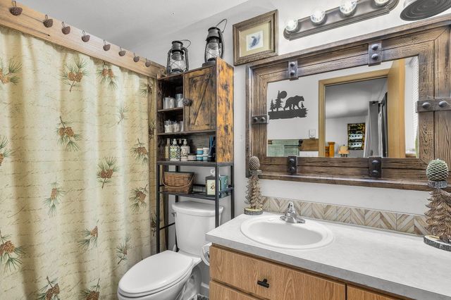 2057 Checkrein Lane, La Pine, OR 97739